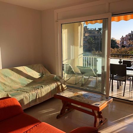 Apartamentos Benet Roses Luaran gambar