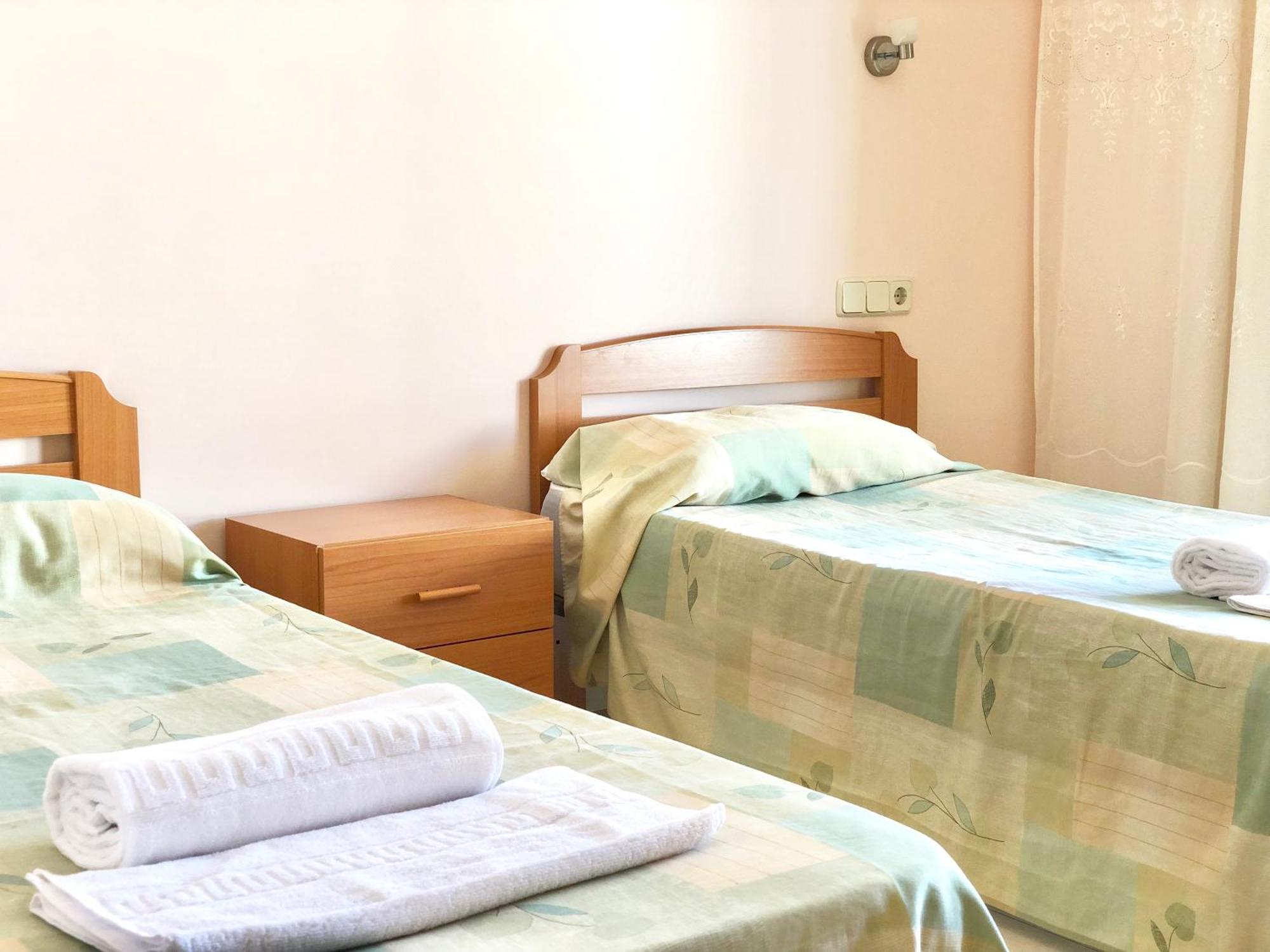Apartamentos Benet Roses Luaran gambar