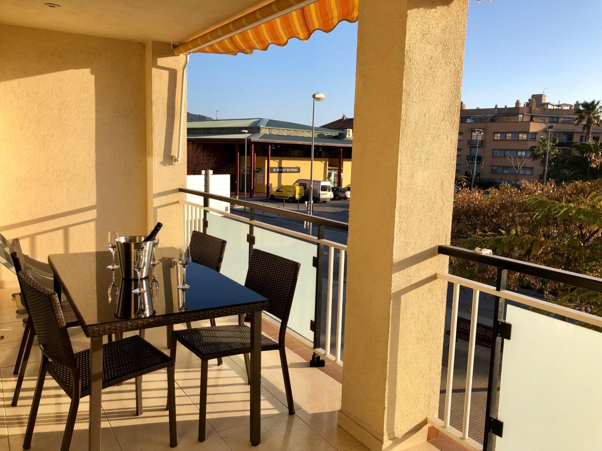 Apartamentos Benet Roses Luaran gambar