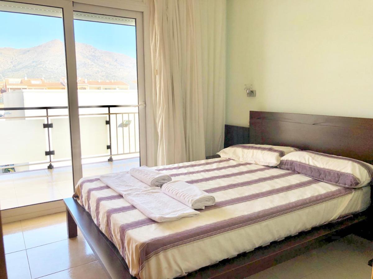 Apartamentos Benet Roses Luaran gambar